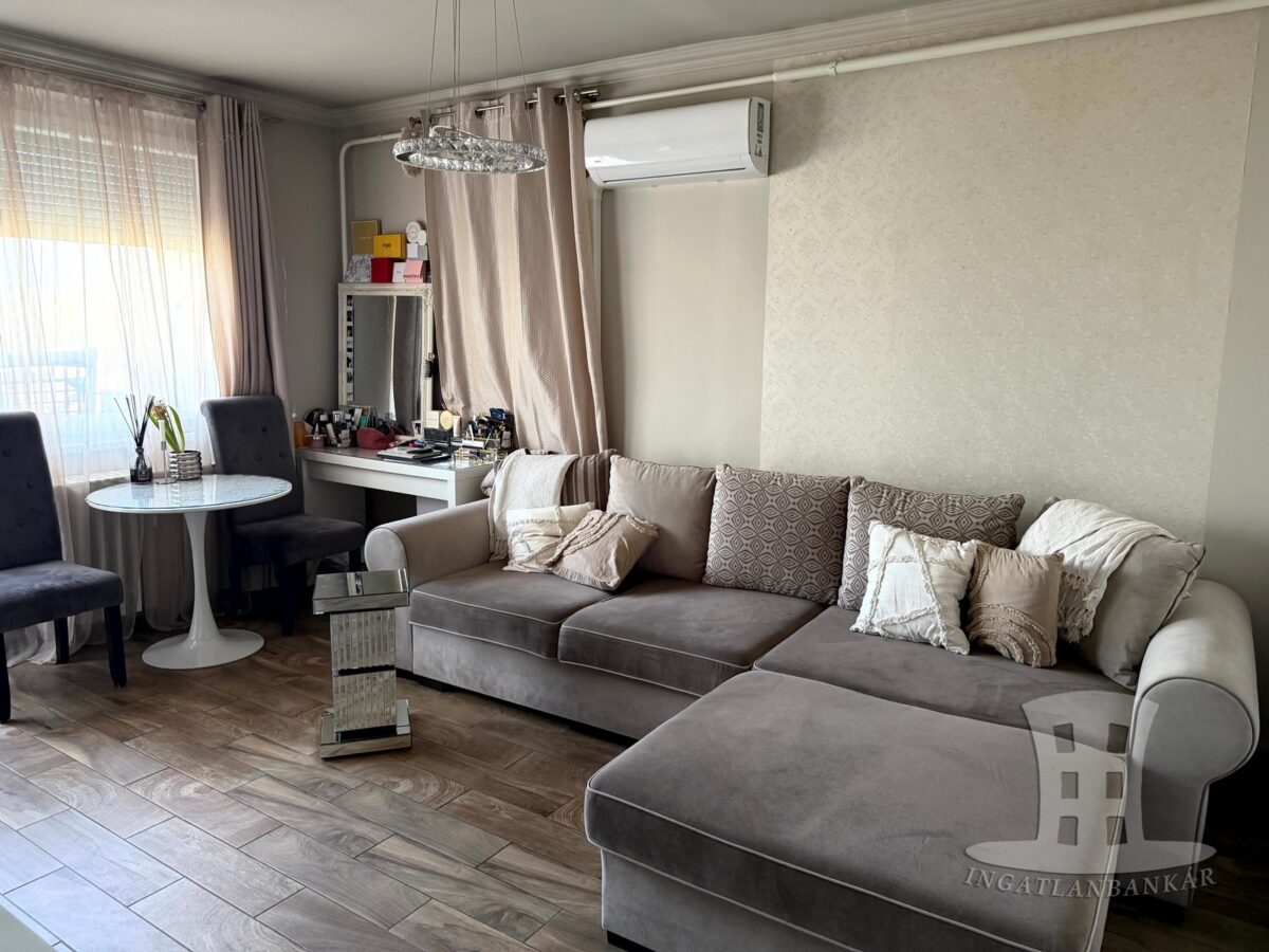 Budapest III. kerület, Búza utca – Eladó panellakás