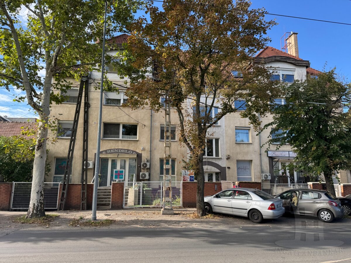 Budapest XIV. kerület, Vezér utca - Eladó utcai bejáratos üzlethelyiség