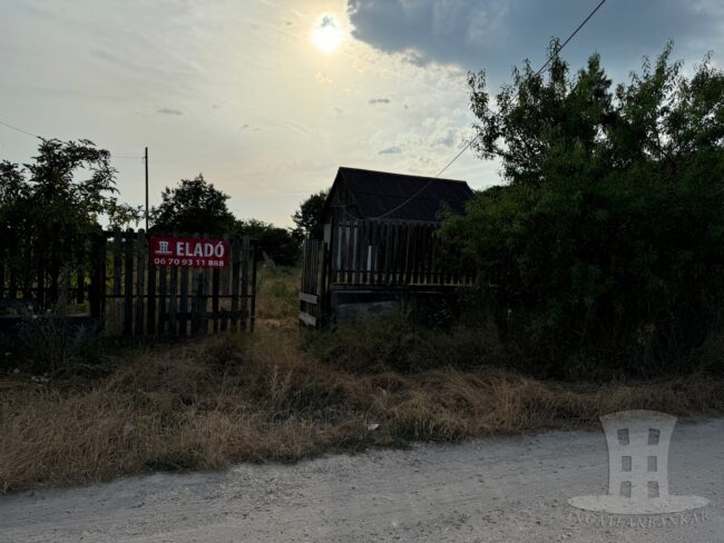 Érd - Eladó lakóövezeti telek