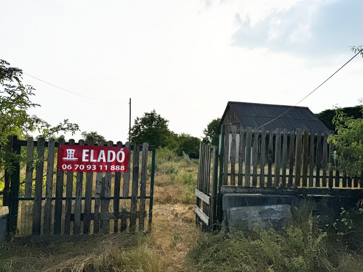 Érd - Eladó lakóövezeti telek