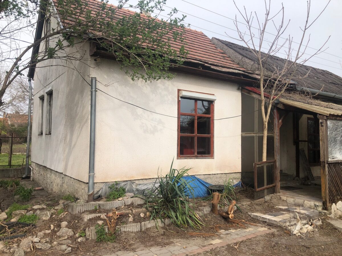 Kiskunlacháza - Eladó családi ház