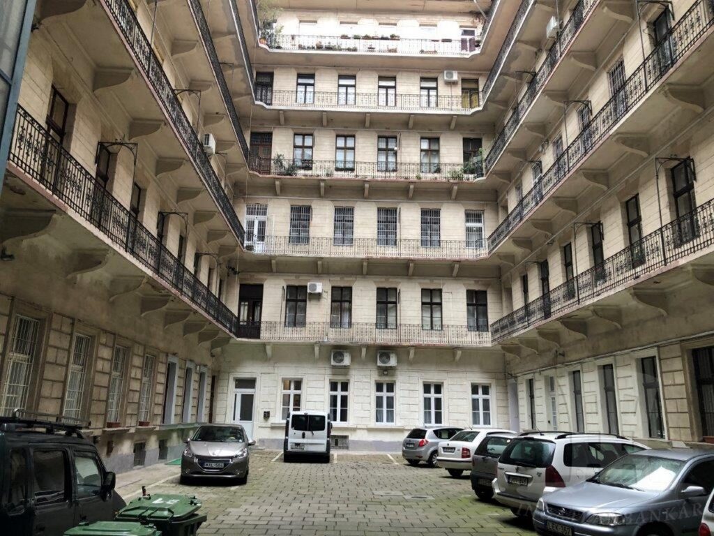 Budapest VI. kerület - Eladó lakás